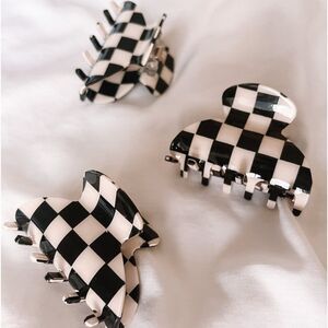 NEW Small Checkered Claw Clip